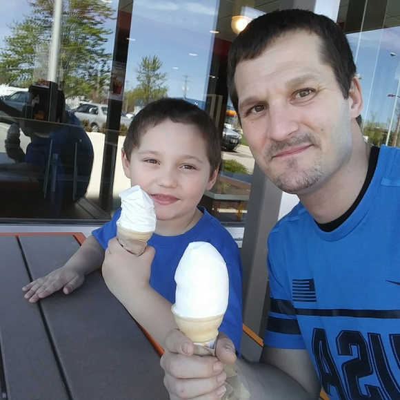 Meet your Posher, Randy - Picture 1 of 1